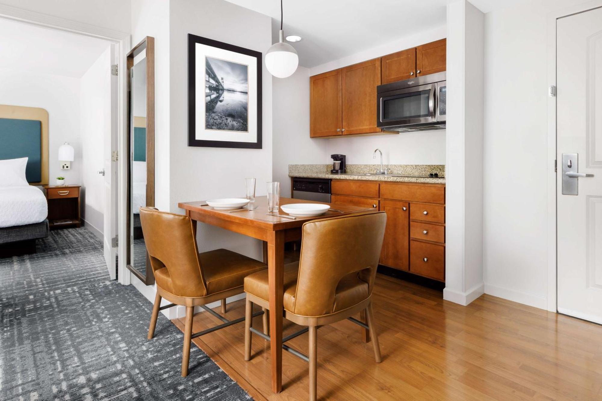 Homewood Suites By Hilton Portsmouth Esterno foto