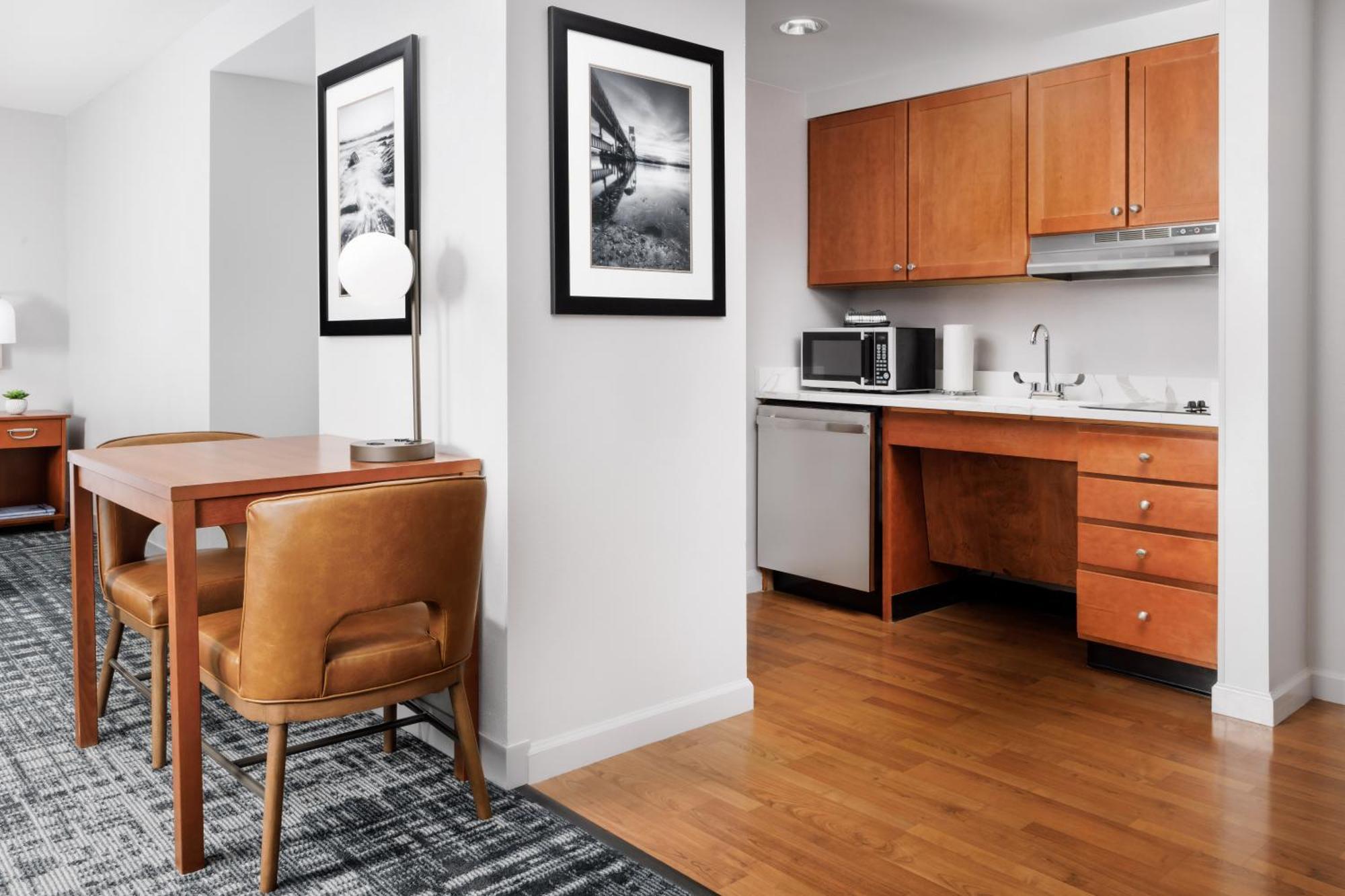 Homewood Suites By Hilton Portsmouth Esterno foto